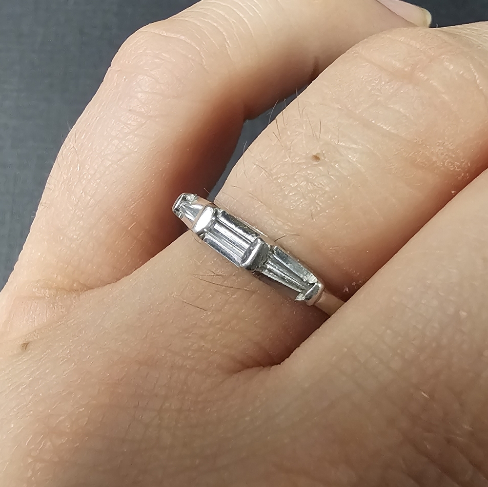 Platinum Diamond Baguette Wedding Ring